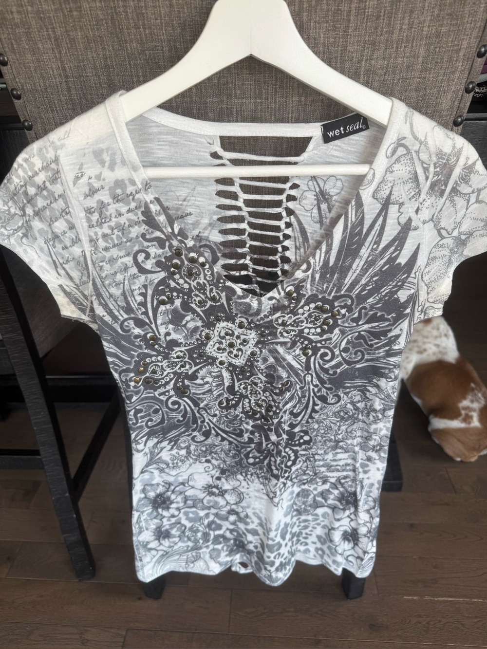 Wet Seal White & Gray Short Sleeve V-Neck Top with Stud Detail
